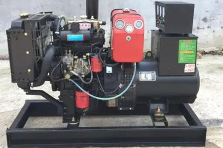 柴油發(fā)電機(jī)組新舊機(jī)油能一起用嗎？